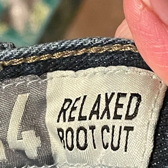 ARIAT LEGACY Relaxed BOOT CUT JEANS FOR
MEN! Size 35 x34. -4M - Picture 5 of 7